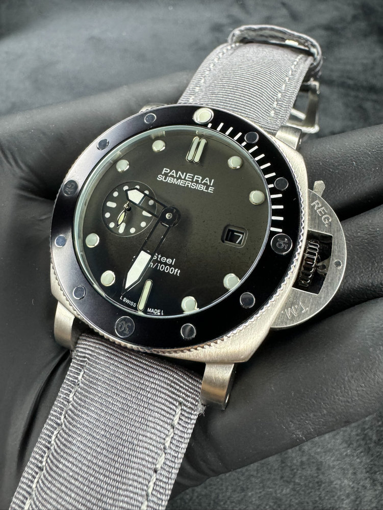 Panerai Submersible 47mm Aço Mostrador Preto degrade